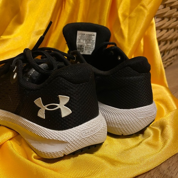 Under Armour “Charged Pursuit” Women’s Mesh Athletic Shoes Size 6.5. Worn 3 days - Picture 3 of 10